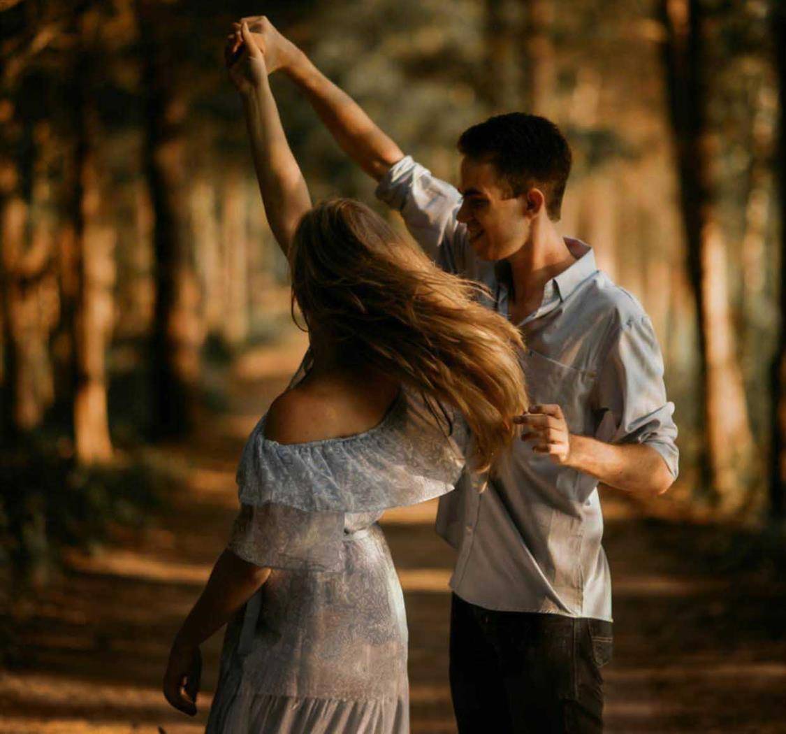 人和人之间最舒适最长久的关系，靠的是吸引和共性。