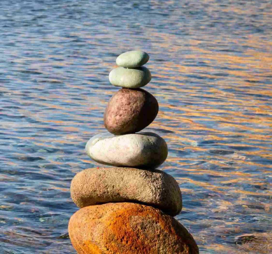 有一颗大心，才盛得出喜怒，输得出力量。